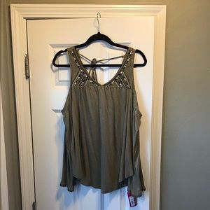 NWT. Xhilaration Ladies Cold Shoulder Fashion Top